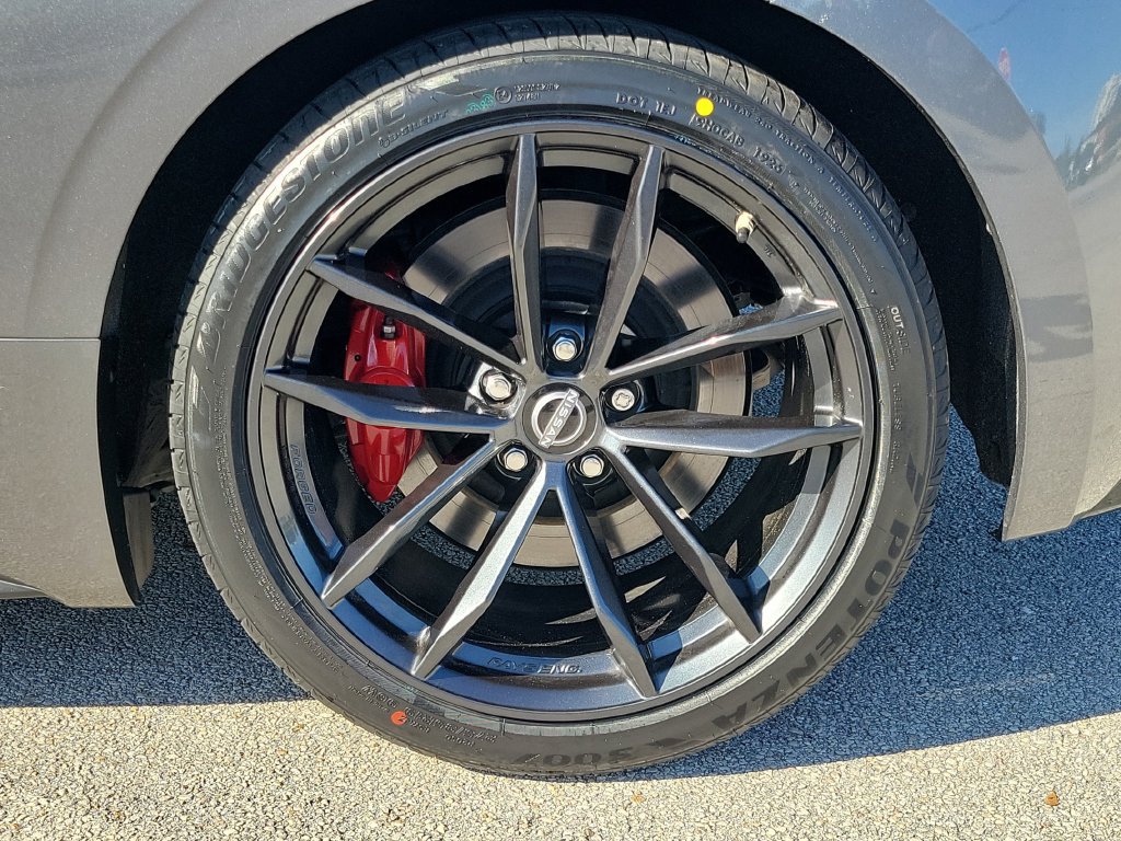 Certified 2025 Nissan Z Performance w/ Floor Mat Package RWD image 13