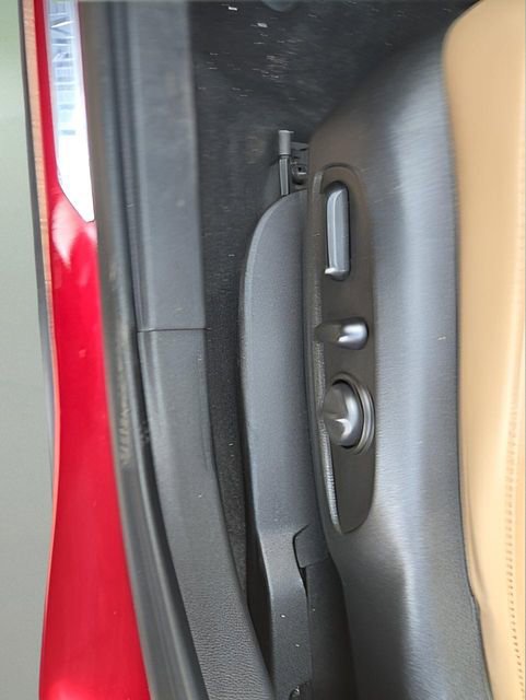 Used 2020 Chevrolet Blazer Premier image 9