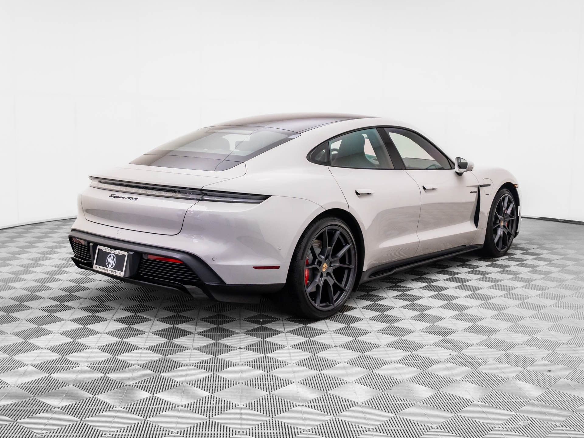 New 2026 Porsche Taycan GTS AWD/4WD image 8