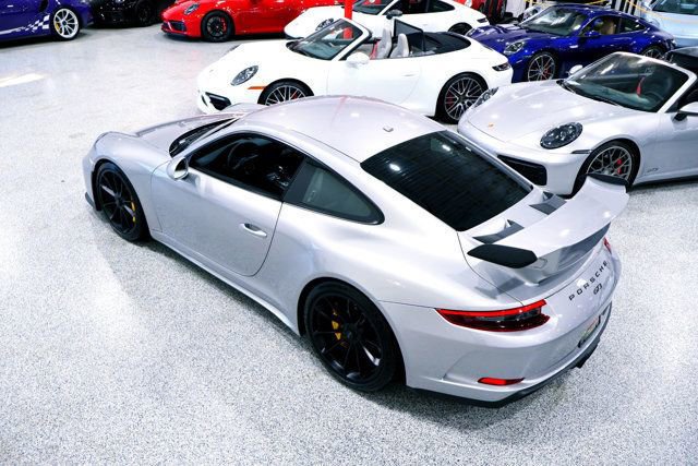 Used 2018 Porsche 911 GT3 image 9