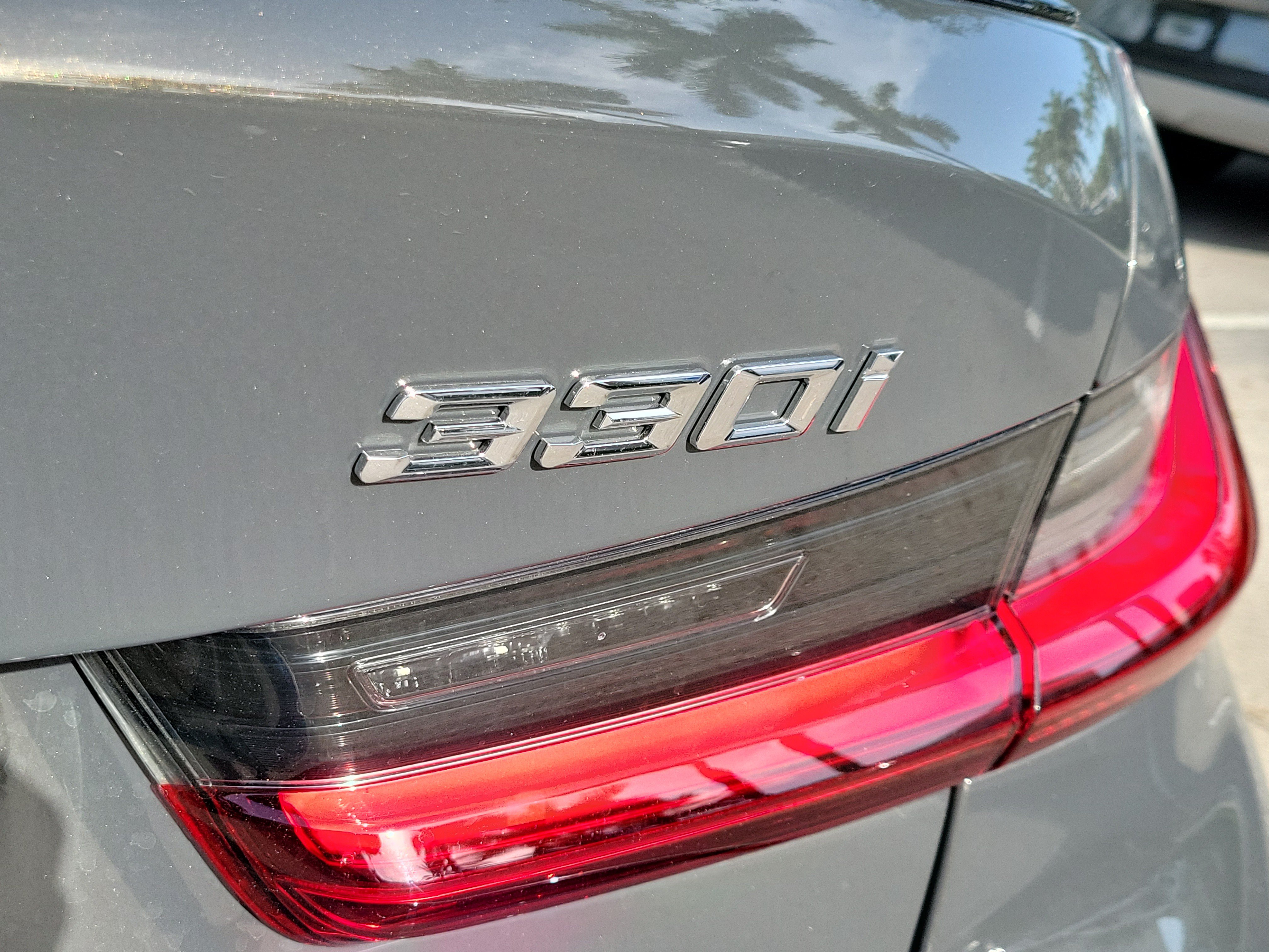 New 2026 BMW 330i Sedan w/ M Sport Package RWD image 6