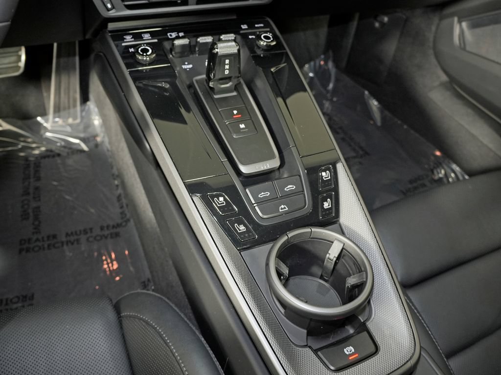 Certified 2025 Porsche 911 Carrera RWD image 40