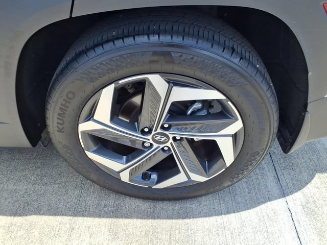 Certified 2024 Hyundai Tucson SEL w/ Convenience Package FWD image 17