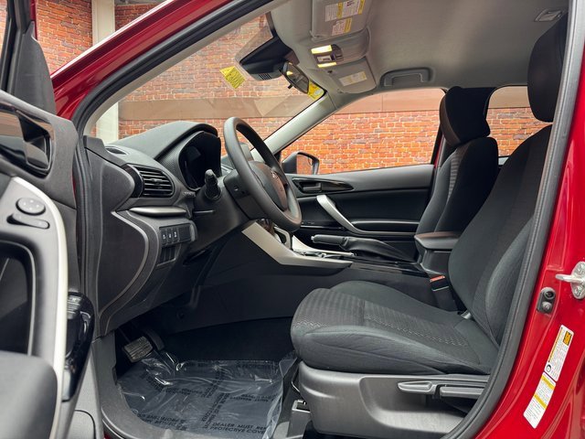 Used 2024 Mitsubishi Eclipse Cross LE image 22