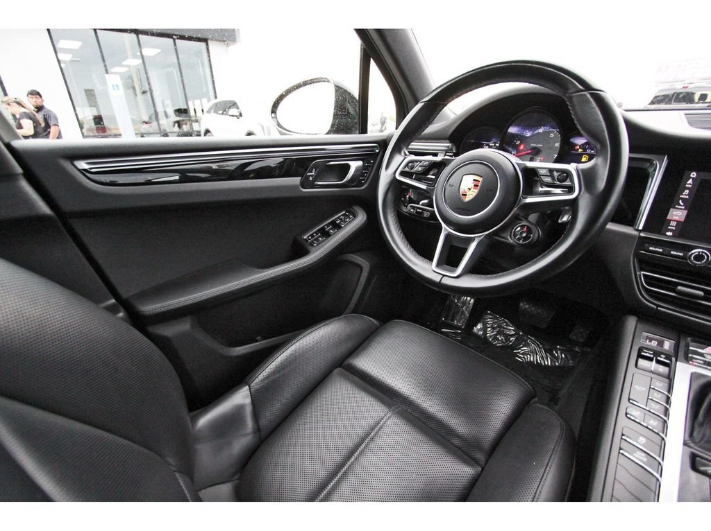 Used 2021 Porsche Macan S AWD/4WD image 9