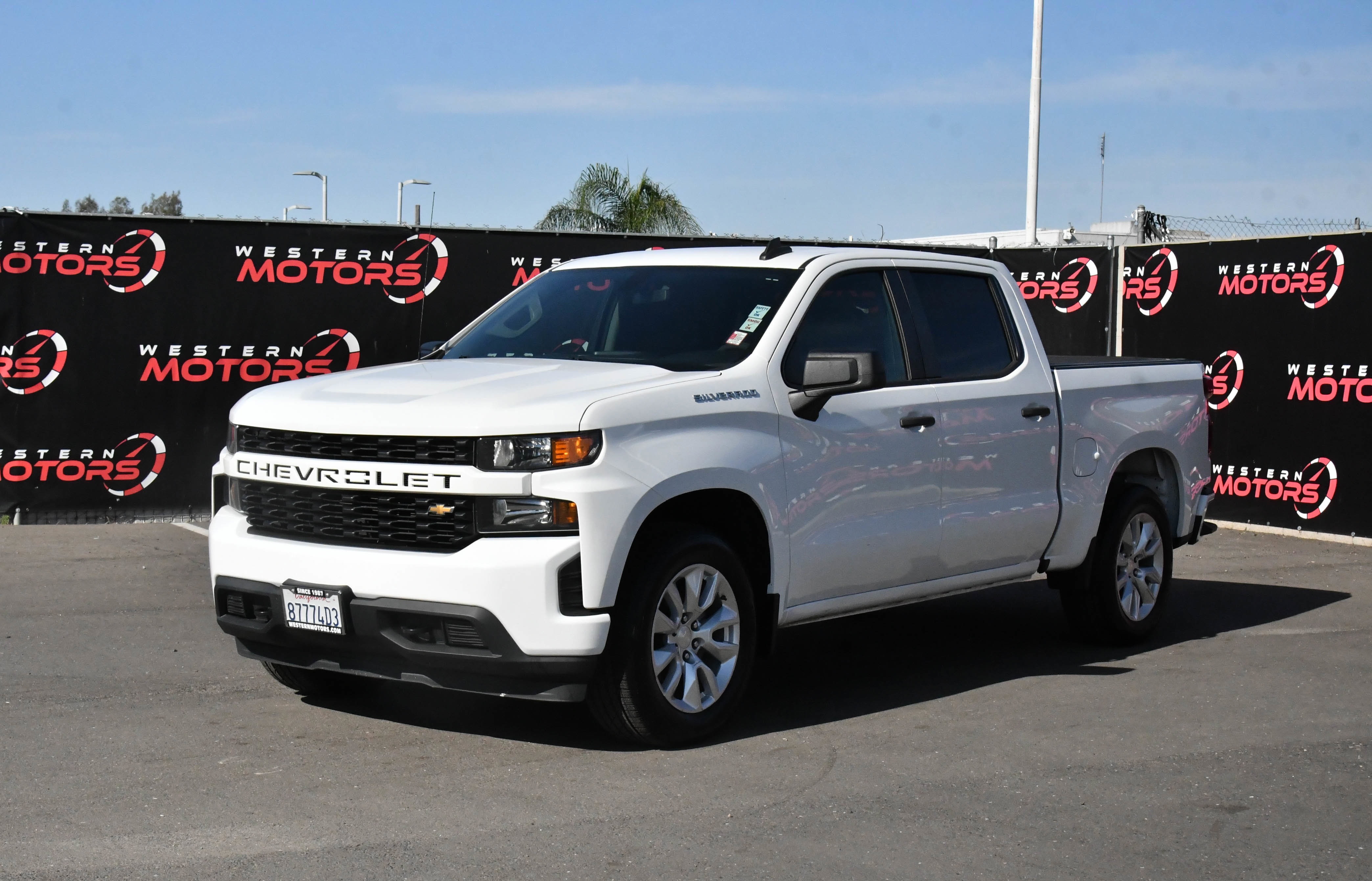 Used 2021 Chevrolet Silverado 1500 Custom RWD image 3