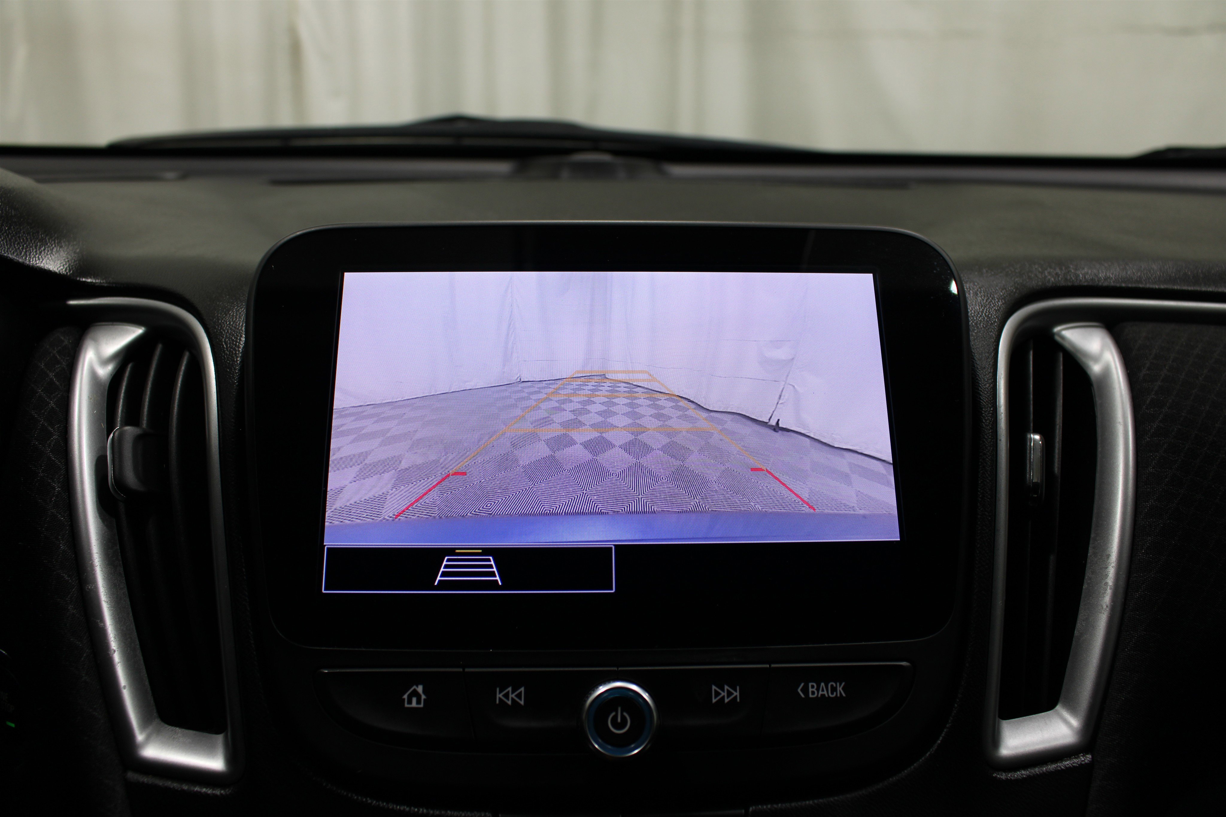 Used 2025 Chevrolet Malibu LS image 15