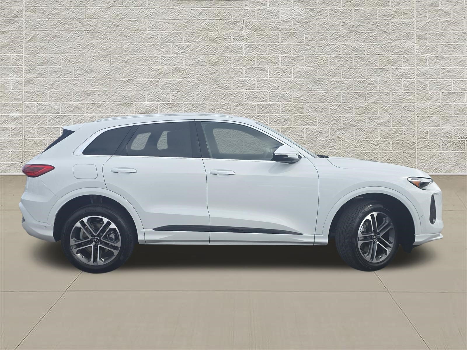 New 2026 Audi Q5 Premium AWD/4WD image 8