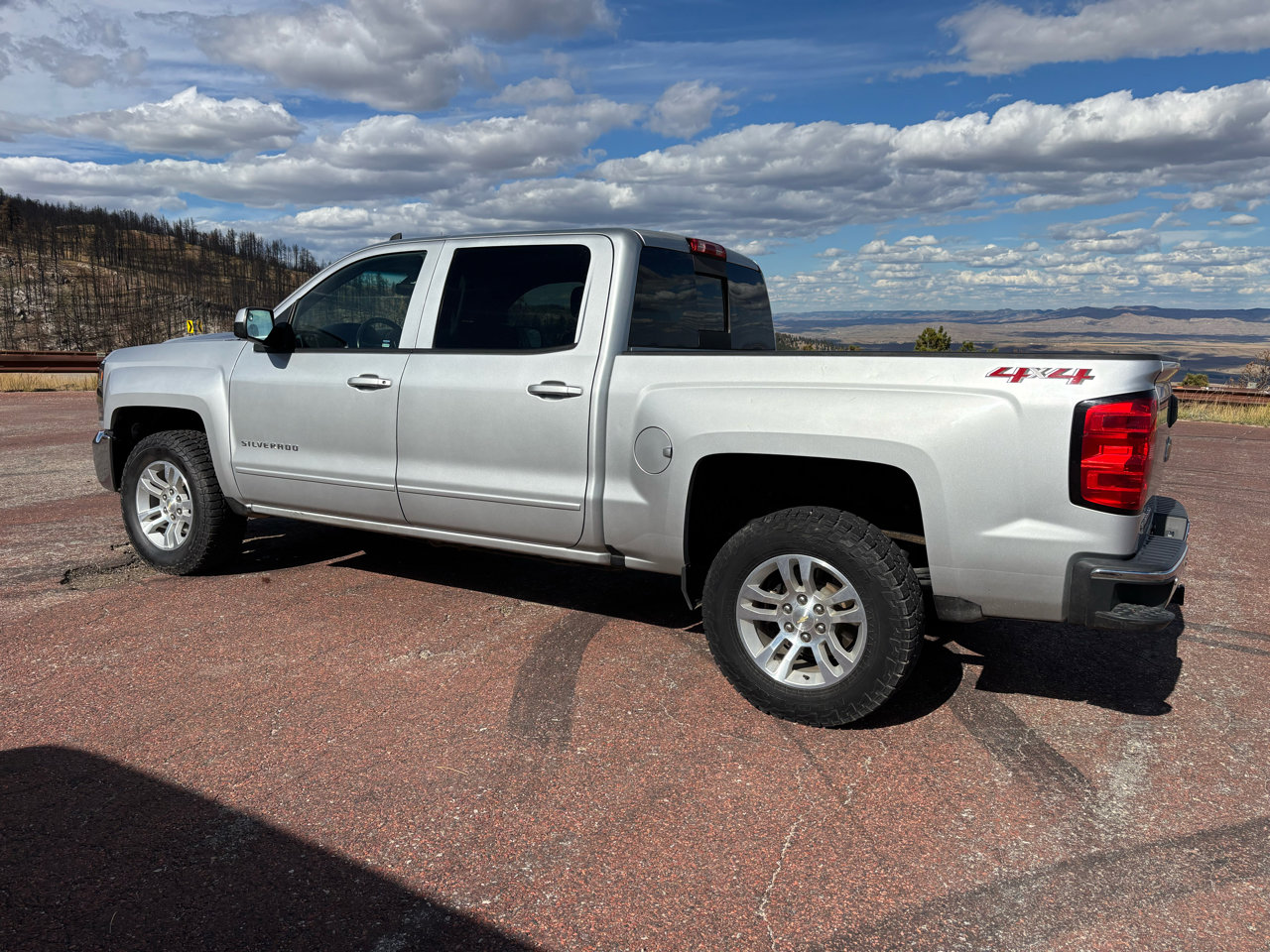 Used 2018 Chevrolet Silverado 1500 LT w/ All Star Edition image 5