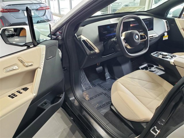New 2026 BMW iX xDrive45 image 7