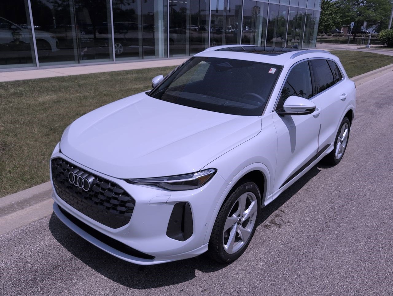 New 2025 Audi Q5 Premium Plus image 25
