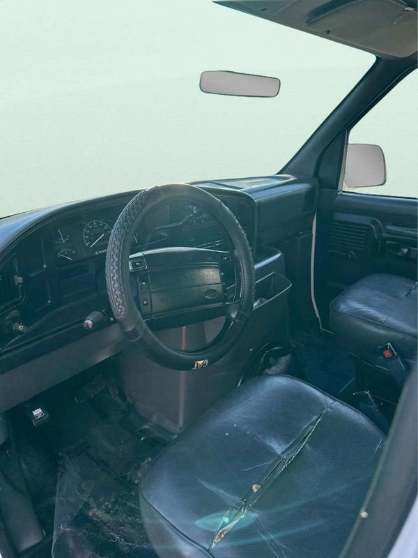 Used 1996 Ford E-350 and Econoline 350 XLT image 14