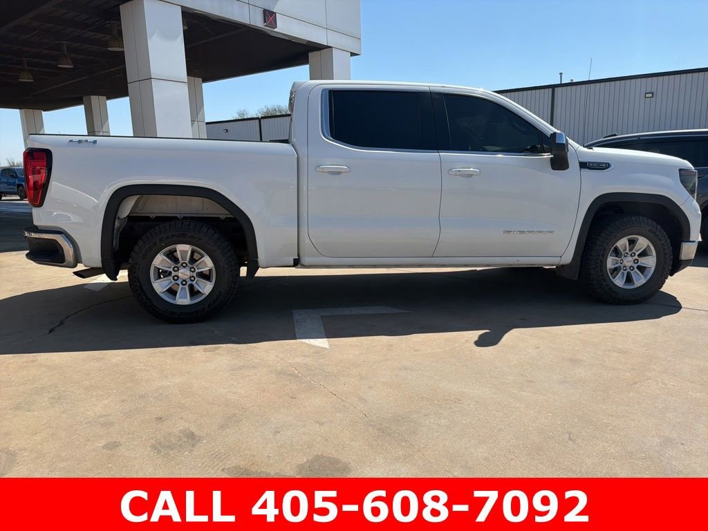 Used 2023 GMC Sierra 1500 SLE AWD/4WD image 2
