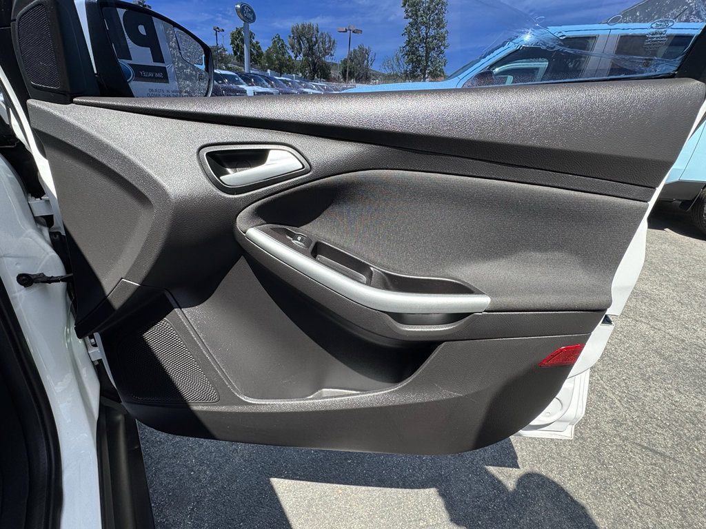 Used 2012 Ford Focus SE image 25