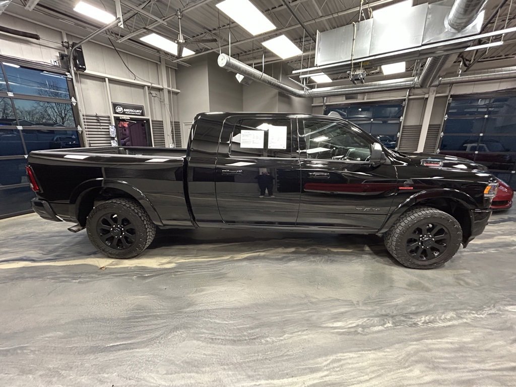 Used 2020 RAM 2500 Laramie w/ Night Edition image 30