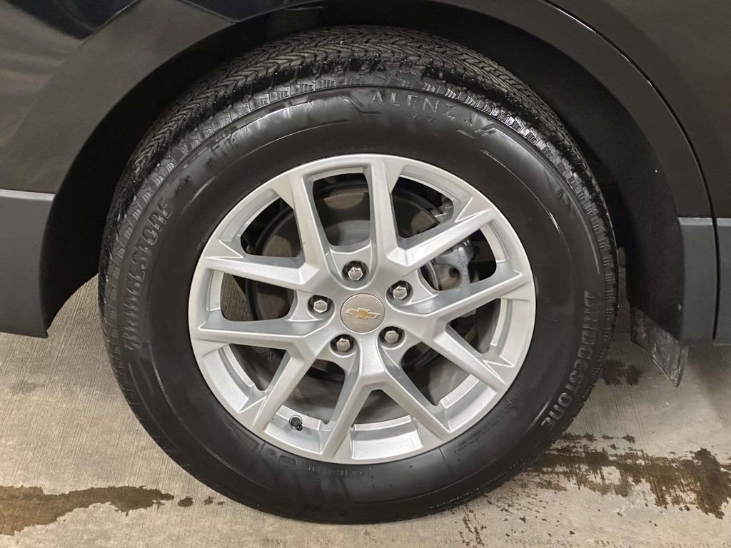 Used 2023 Chevrolet Equinox LT image 12