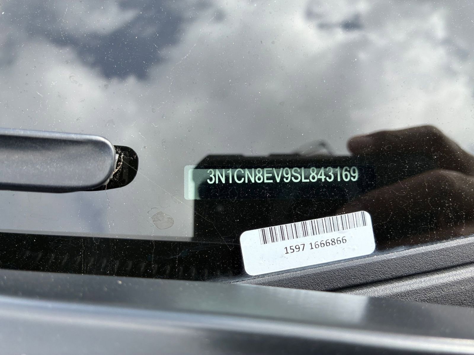 Used 2025 Nissan Versa SV image 21