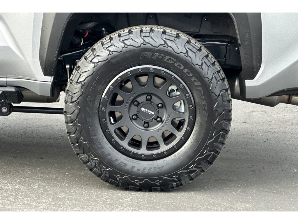 New 2026 Toyota 4Runner SR5 AWD/4WD image 34