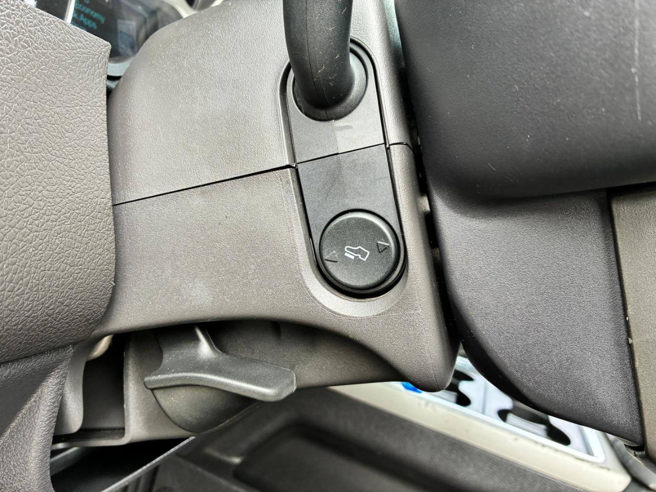 Used 2015 Ford F250 Platinum w/ FX4 Off-Road Package image 27