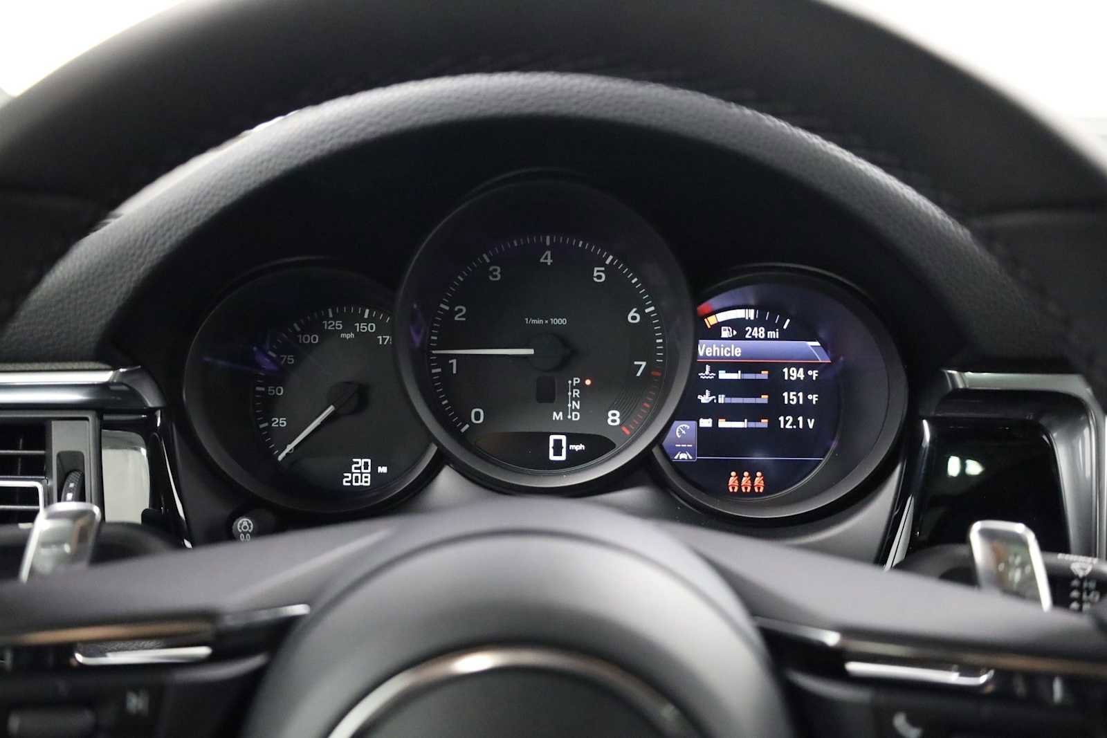 New 2026 Porsche Macan image 24