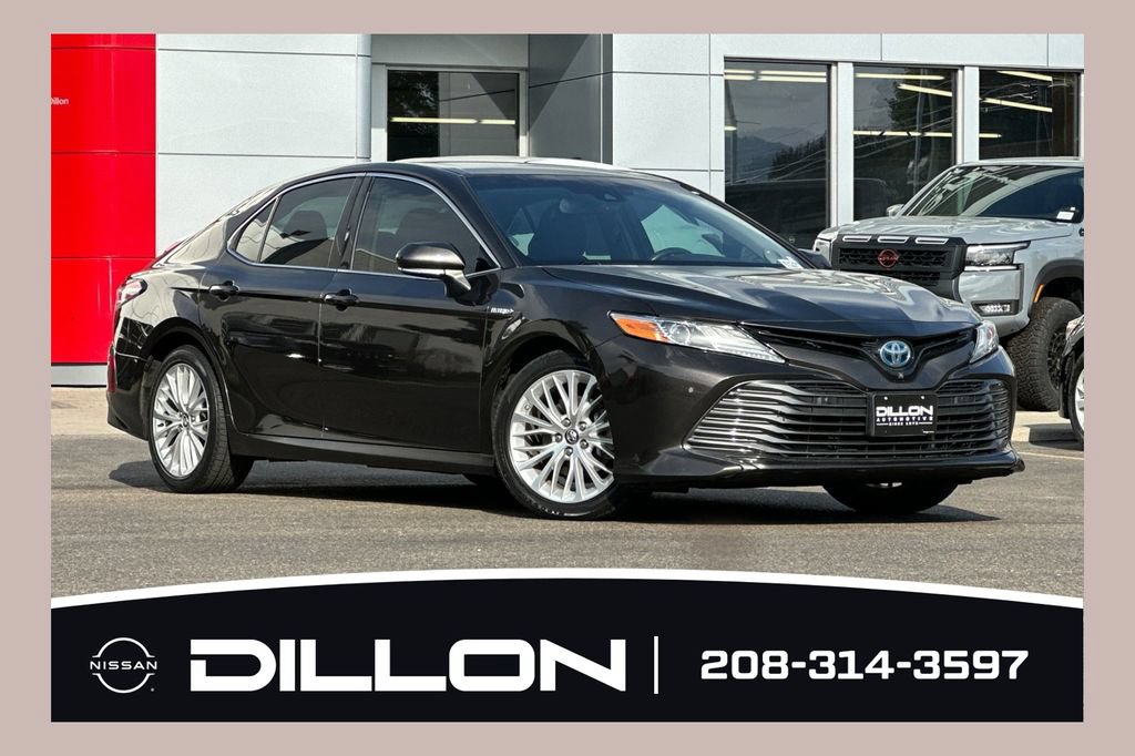 Used 2018 Toyota Camry XLE w/ Audio Package