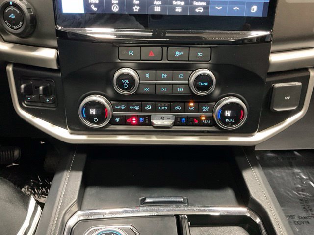Used 2024 Ford Expedition XLT AWD/4WD image 41