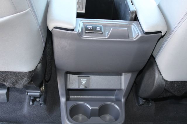 Used 2023 Toyota Sienna XLE w/ XLE Plus Package FWD image 15