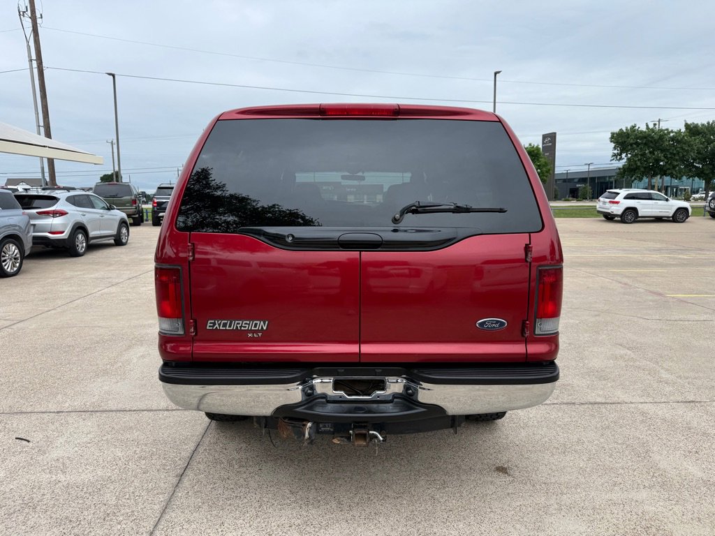 Used 2005 Ford Excursion XLT AWD/4WD image 6