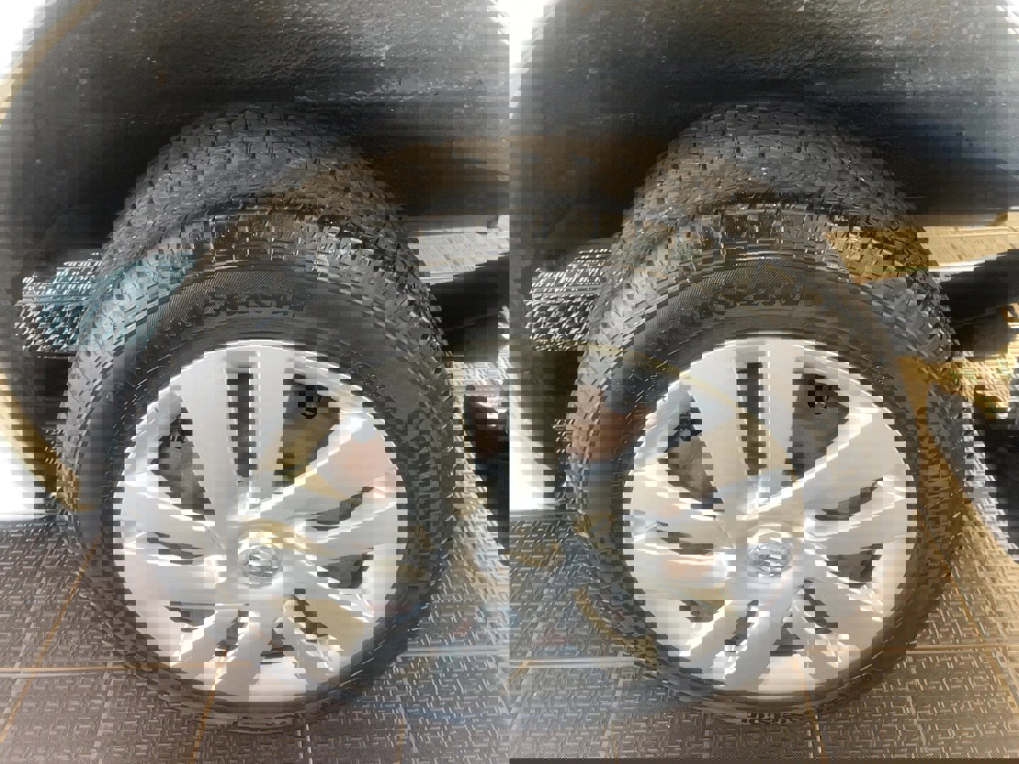 Used 2020 Nissan NV200 SV w/ Back Door Glass Package image 5