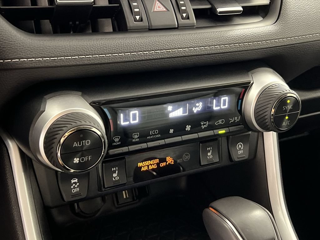 Used 2022 Toyota RAV4 XLE Premium AWD/4WD image 22