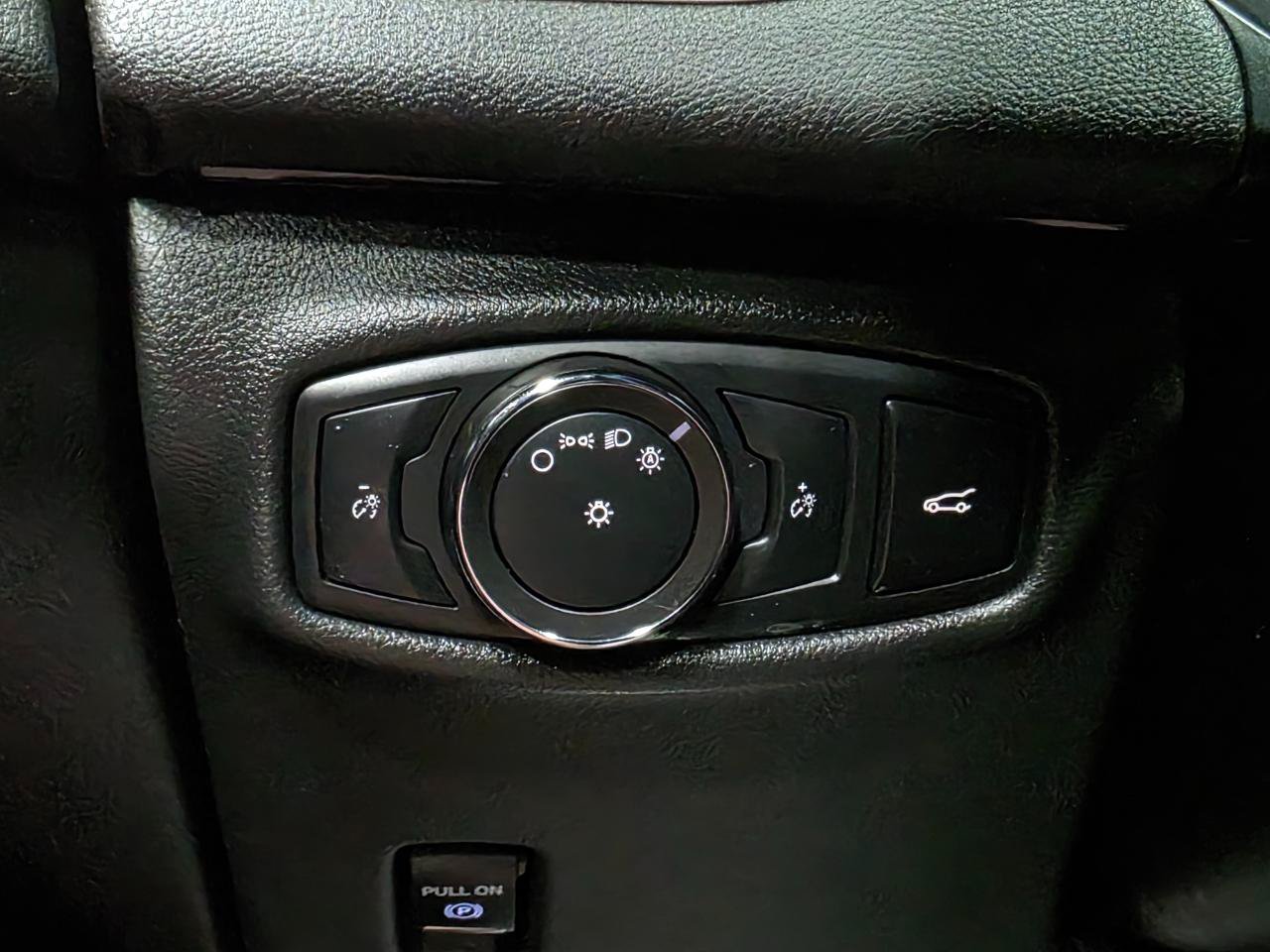 Used 2013 Lincoln MKZ FWD image 42