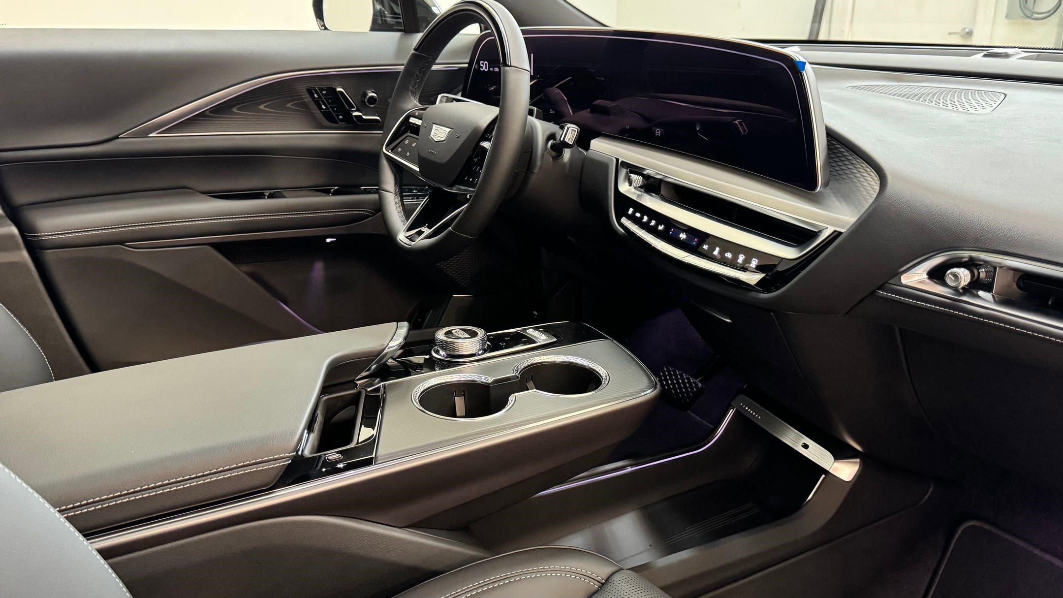 New 2026 Cadillac Lyriq Sport image 37