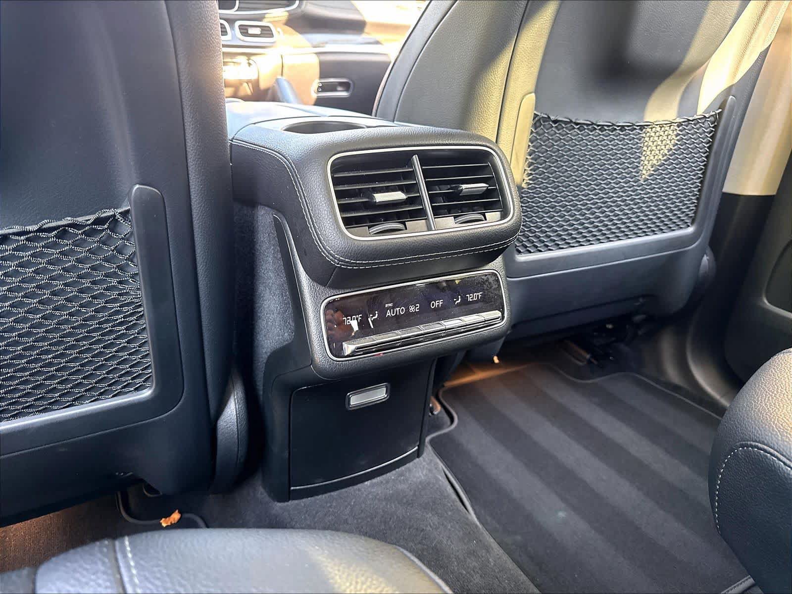 Used 2022 Mercedes-Benz GLS 450 4MATIC image 39