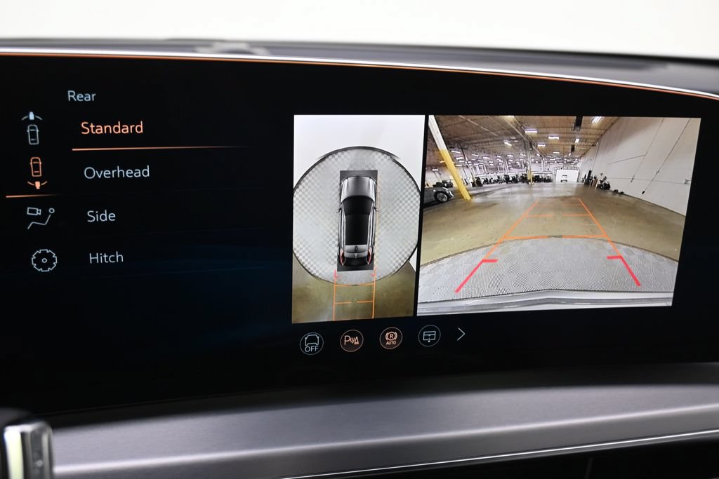 New 2026 Cadillac Lyriq Luxury AWD/4WD image 29