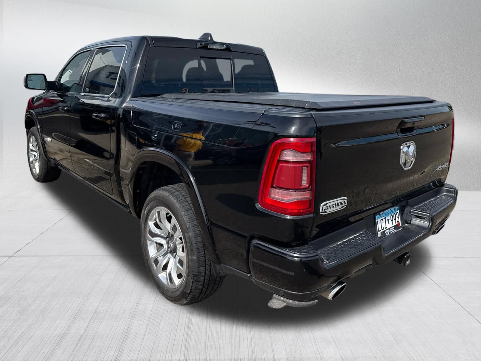Used 2024 RAM 1500 Limited AWD/4WD image 6
