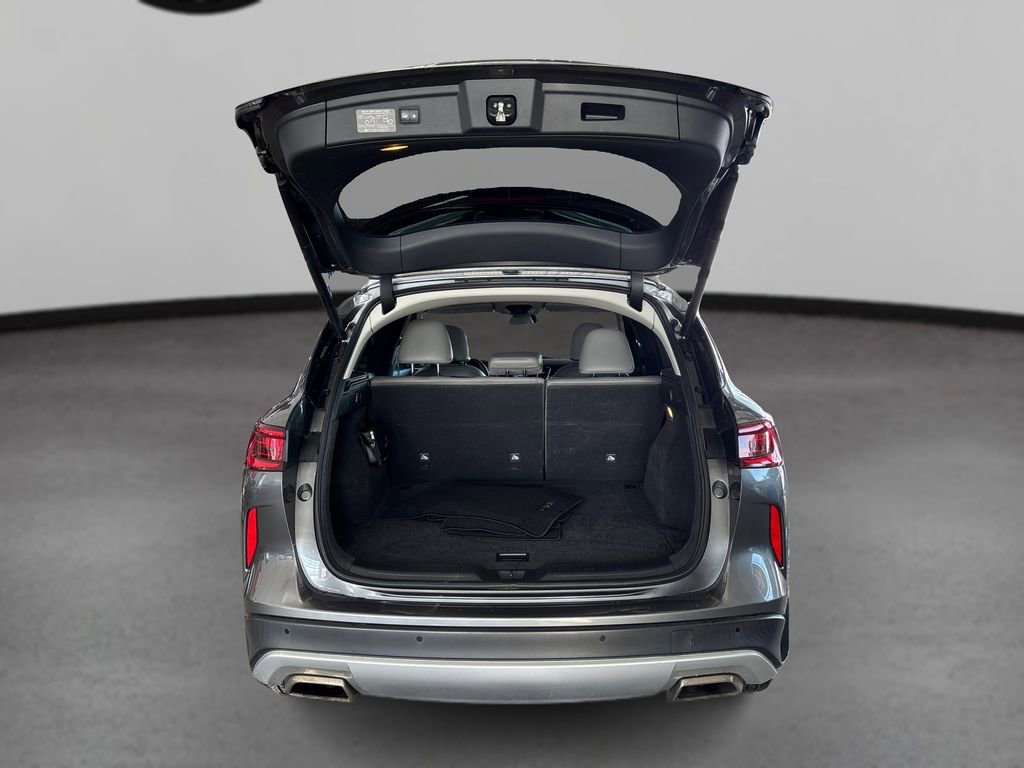 Used 2023 INFINITI QX50 Luxe AWD/4WD image 11