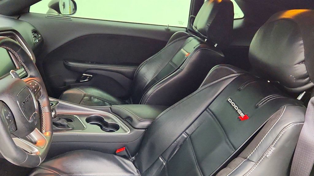 Used 2016 Dodge Challenger SRT Hellcat RWD image 20