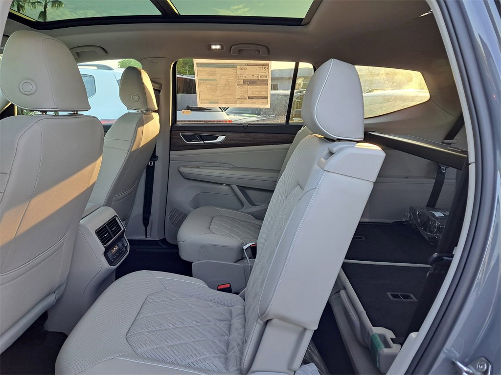 New 2026 Volkswagen Atlas SEL Premium R-Line image 5
