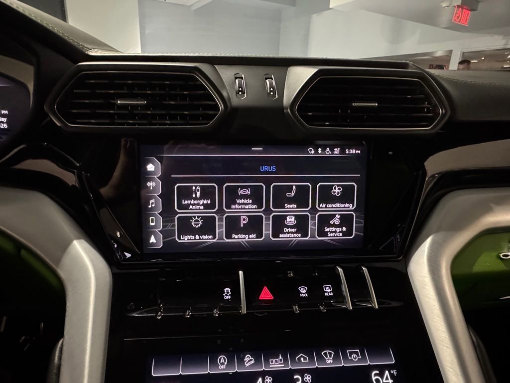 Used 2020 Lamborghini Urus image 52
