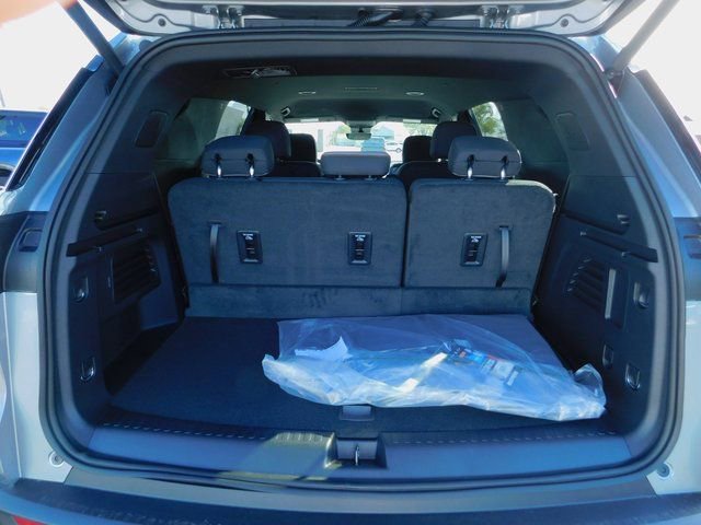 New 2026 Chevrolet Traverse LT w/ Midnight/Sport Edition image 12