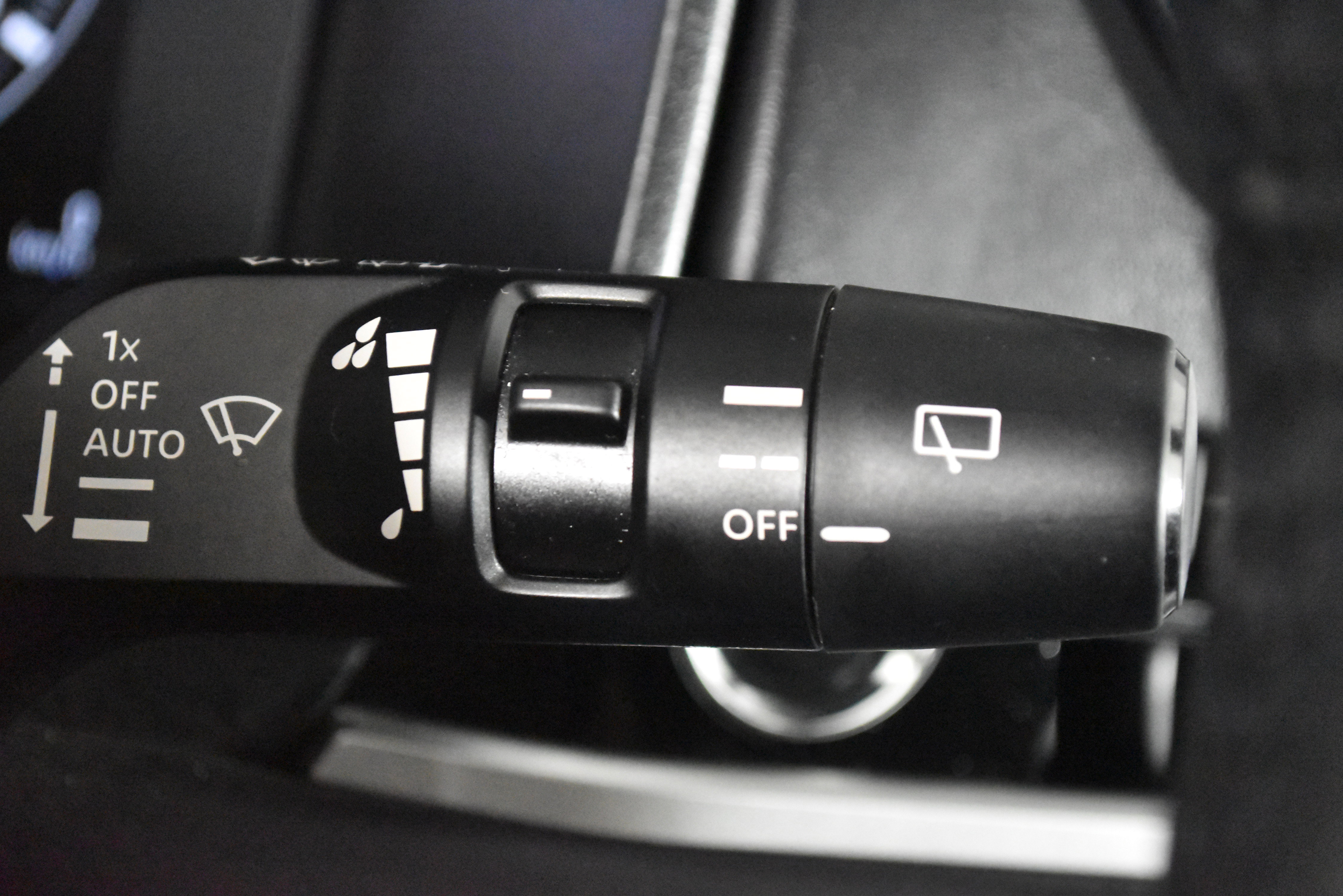 Used 2024 Mitsubishi Outlander SE image 23