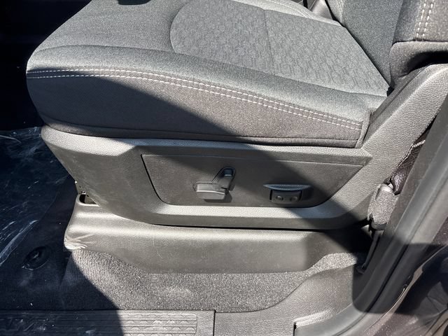 New 2026 RAM 2500 Big Horn AWD/4WD image 7