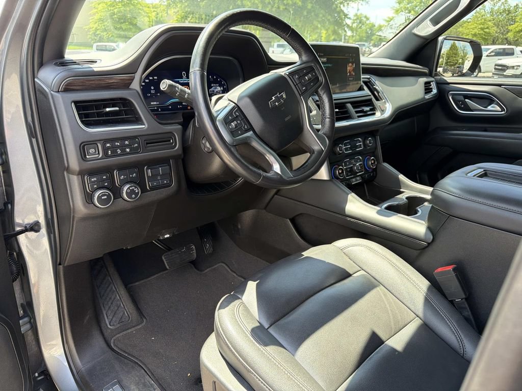 Used 2022 Chevrolet Tahoe Z71 w/ Luxury Package AWD/4WD image 26
