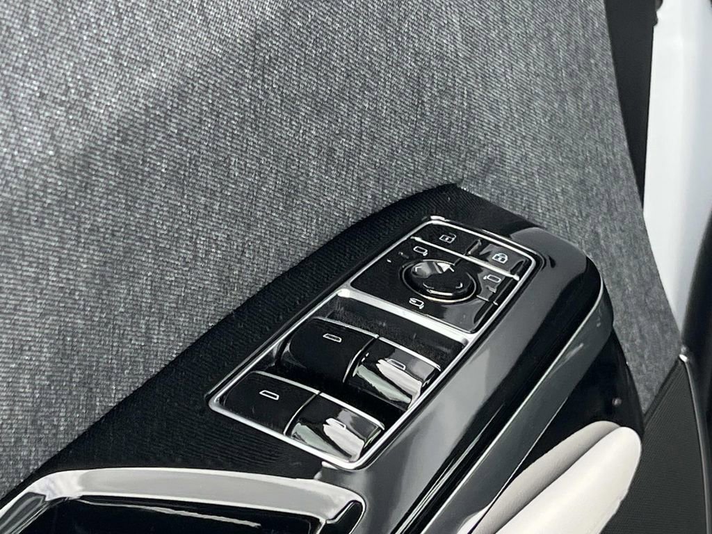 New 2026 Cadillac Escalade Platinum Sport w/ LPO, ONYX Package image 28