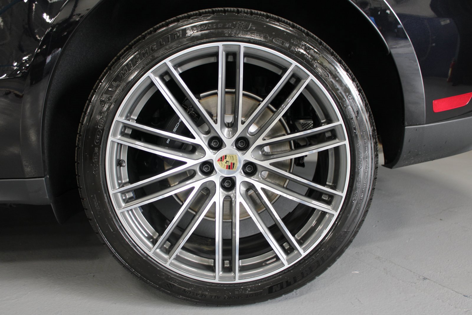 New 2026 Porsche Macan image 12