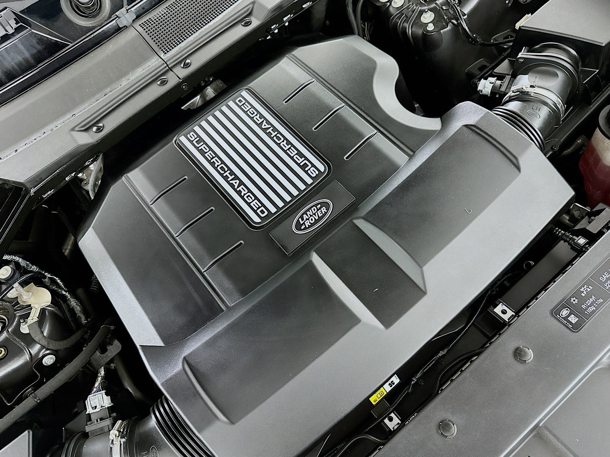 Used 2024 Land Rover Defender 110 Carpathian Edition image 32