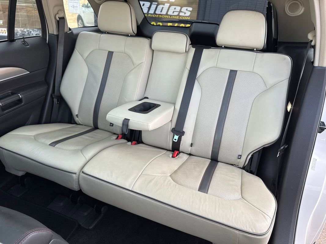 Used 2015 Lincoln MKX w/ Equipment Group 102A AWD/4WD image 13