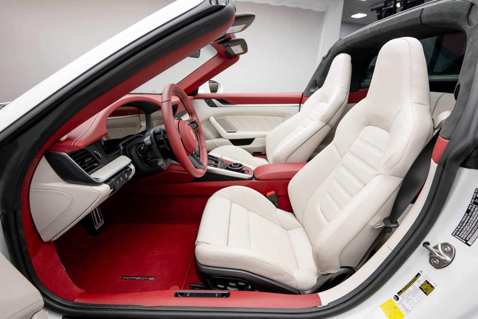 Used 2026 Porsche 911 Targa 4 GTS AWD/4WD image 19