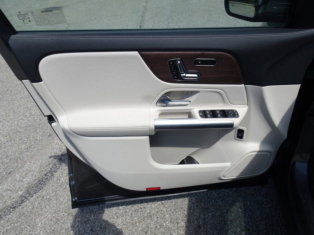 Used 2023 Mercedes-Benz GLA 250 4MATIC image 13