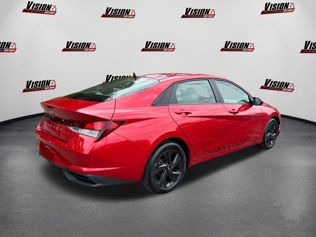 Certified 2023 Hyundai Elantra SEL w/ Cargo Package image 5